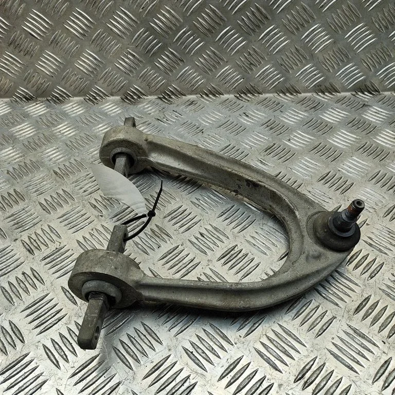 Front lower control arm/wishbone 235136
