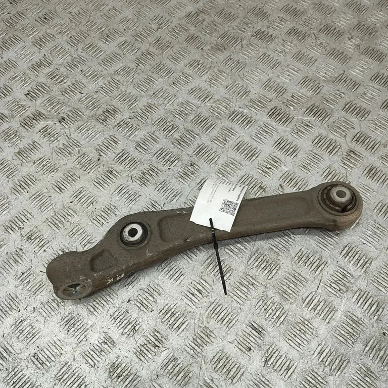 Front lower control arm/wishbone 8W0407155A