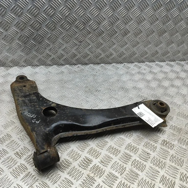 Front lower control arm/wishbone BK213A052AH