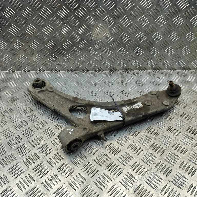 Priekšējā apakšējā svira/svārsts 9815014680