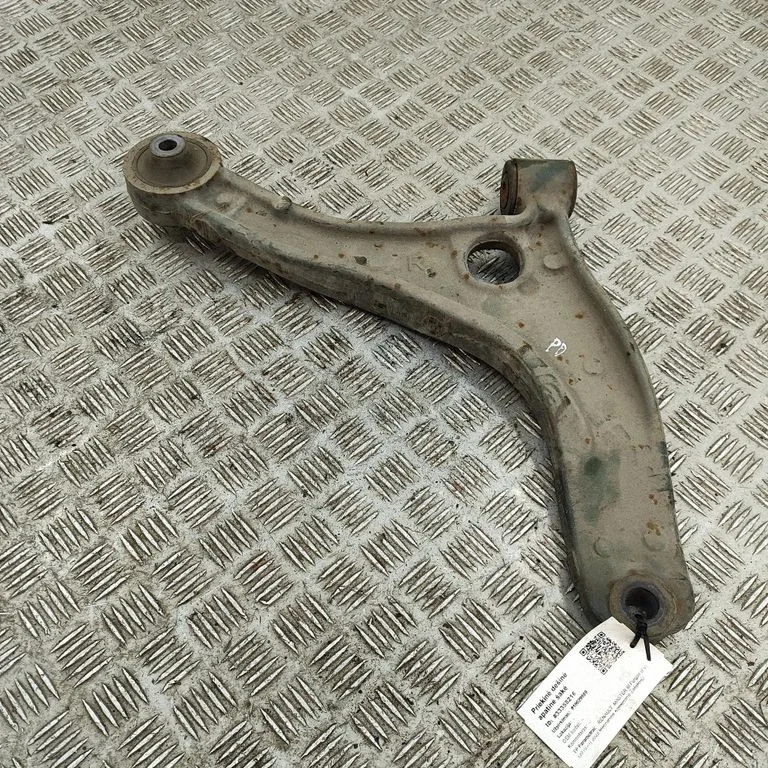 Priekšējā apakšējā svira/svārsts 8200688875