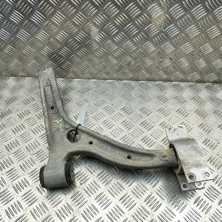 Front lower control arm/wishbone – Mercedes-Benz A-Class W176 (2012-2018)