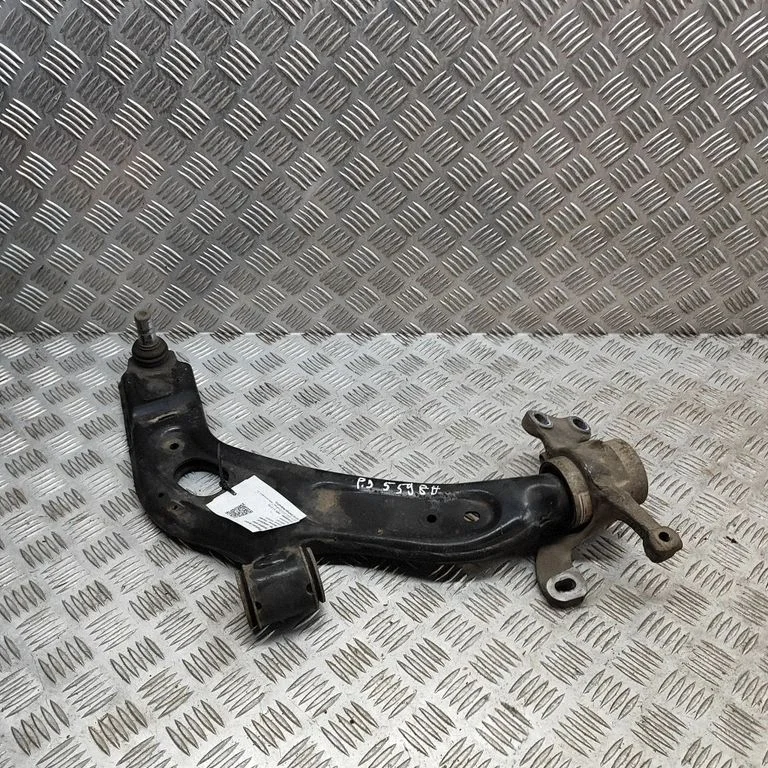 Priekšējā apakšējā svira/svārsts 6879844