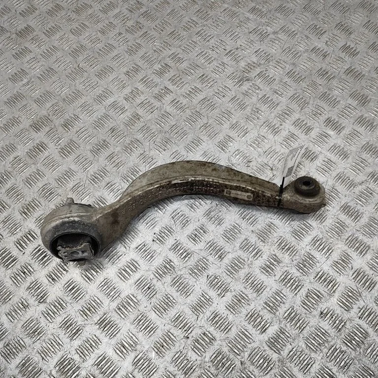 Front lower control arm/wishbone J9D33C256BB