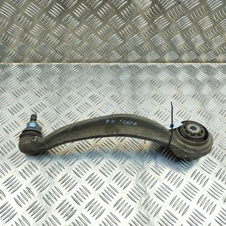 Priekšējā apakšējā svira/svārsts A2053301505