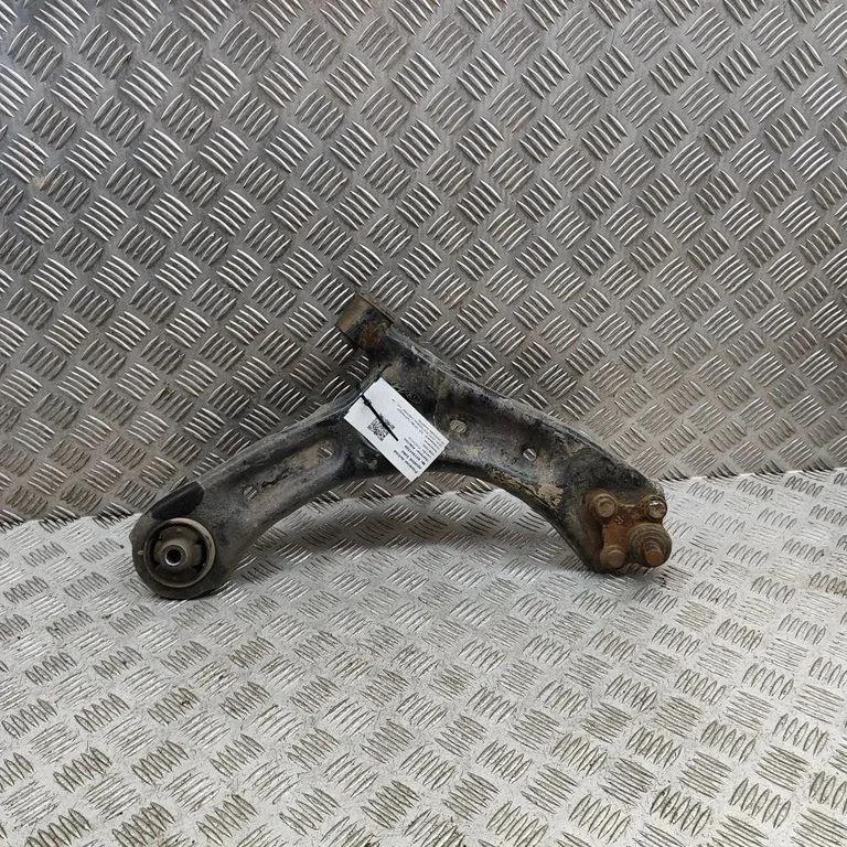Priekšējā apakšējā svira/svārsts 54501C1000