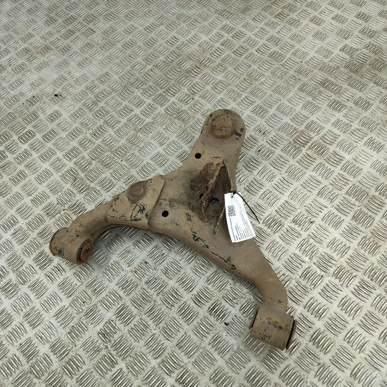 Priekšējā apakšējā svira/svārsts EB3C3079B2C