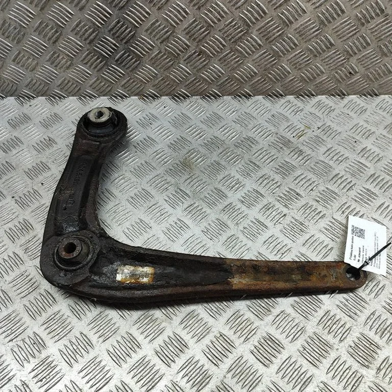 Wahacz przedni dolny – Toyota Proace (2016-)