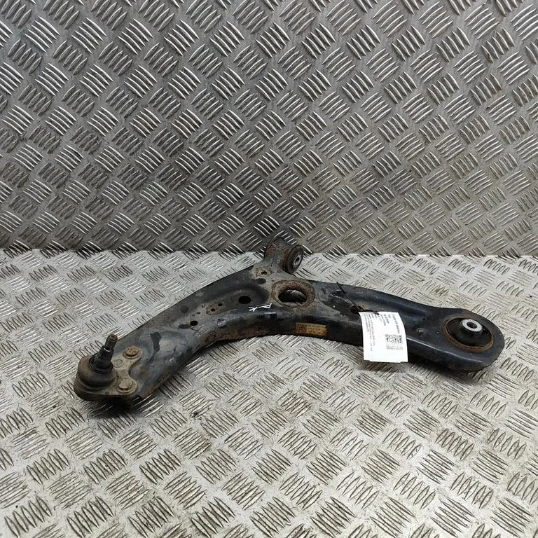 Front lower control arm/wishbone 5Q0407151J