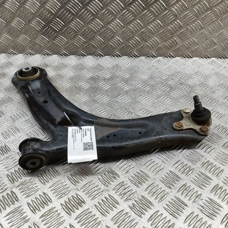 Priekšējā apakšējā svira/svārsts 3Q0407153D