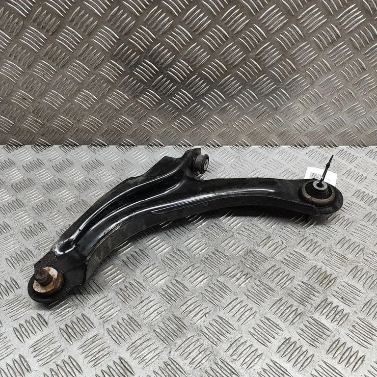 Priekšējā apakšējā svira/svārsts 545050794R