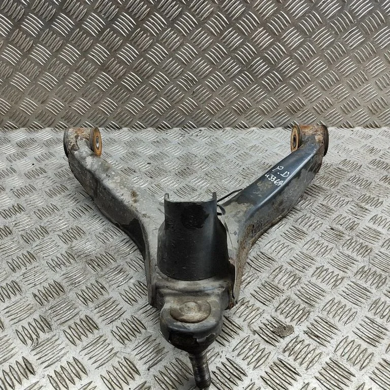 Front lower control arm/wishbone – Iveco Daily 6th gen (2014-)