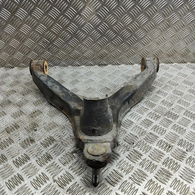 Front lower control arm/wishbone – Iveco Daily 6th gen (2014-)