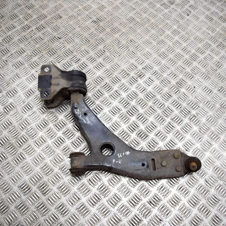Front lower control arm/wishbone DV613A262AC