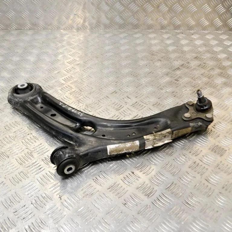 Front lower control arm/wishbone – left