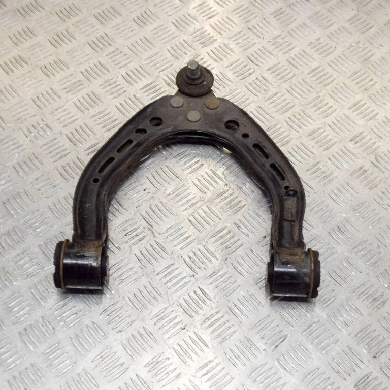 Front lower control arm/wishbone – left