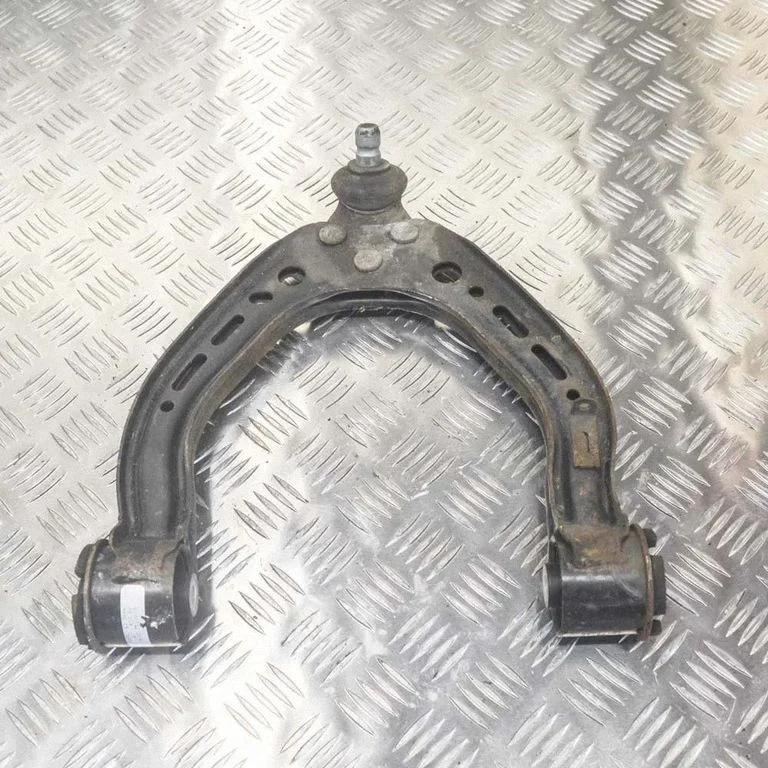 Front lower control arm/wishbone – Tesla Model S (2012-)