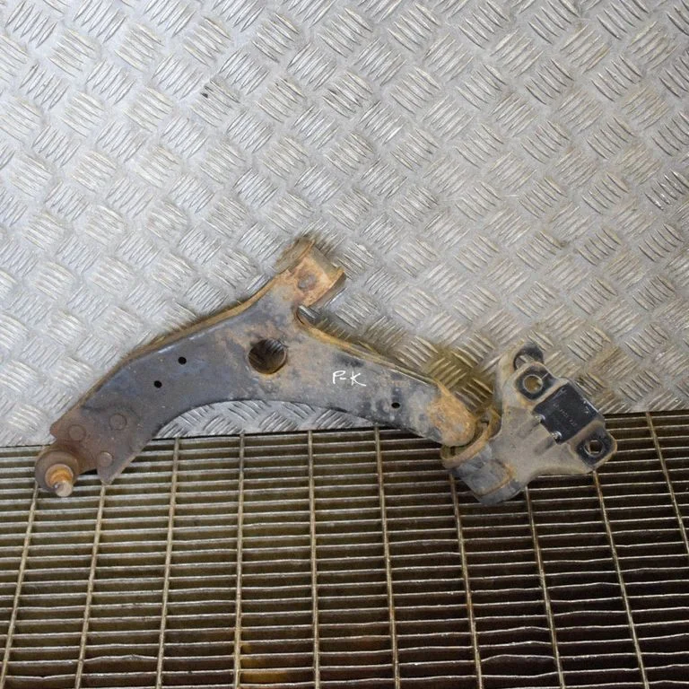 Priekšējā apakšējā svira/svārsts BV613A262AAA