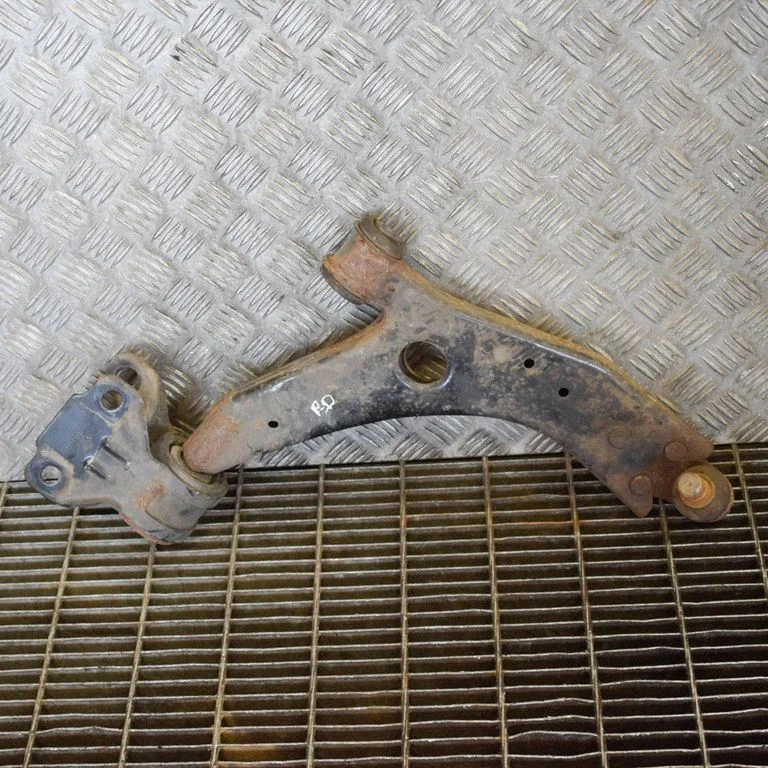Front lower control arm/wishbone – Ford Focus (2010-2017)