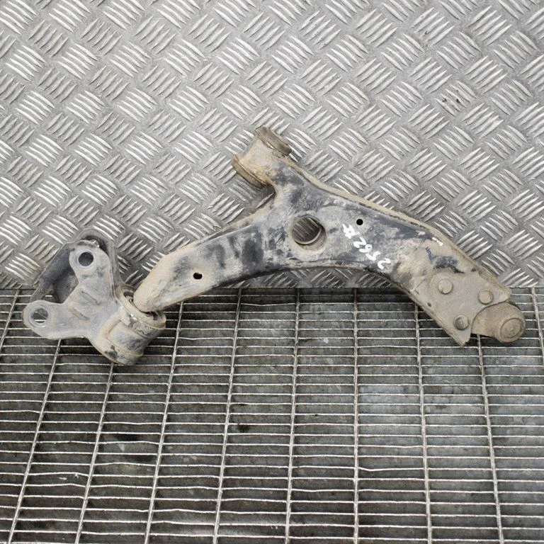 Priekšējā apakšējā svira/svārsts BV613A262AAA