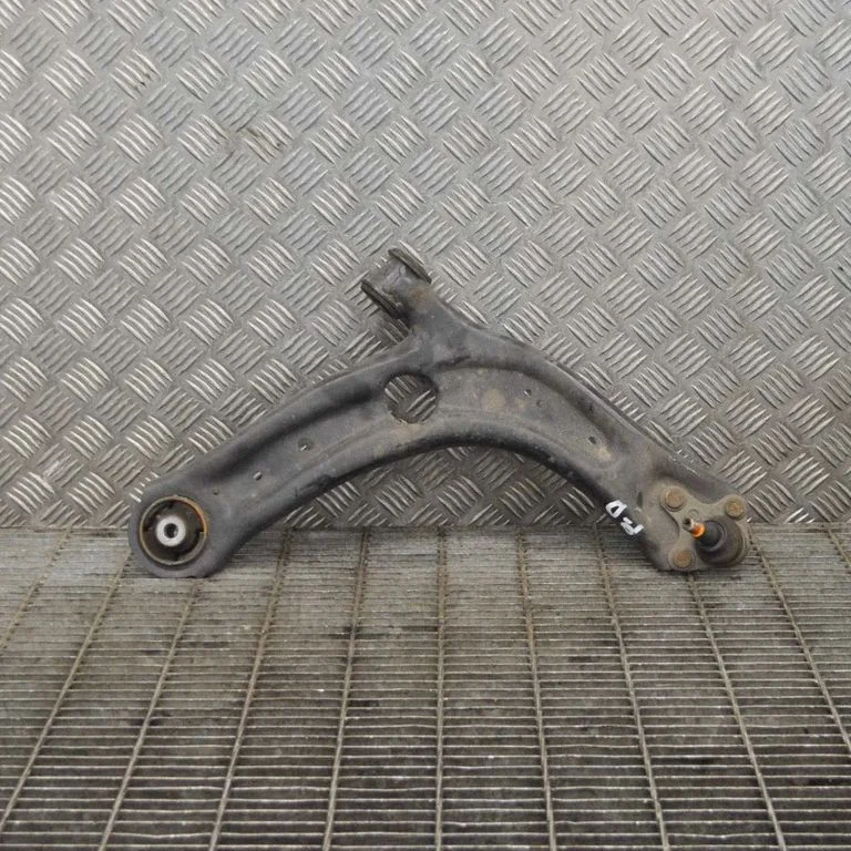 Front lower control arm/wishbone 5Q0407182