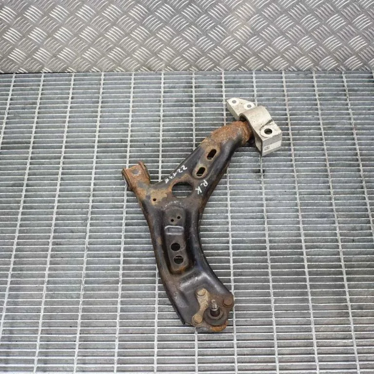 Front lower control arm/wishbone – Skoda Yeti (5L) (2009-2017)
