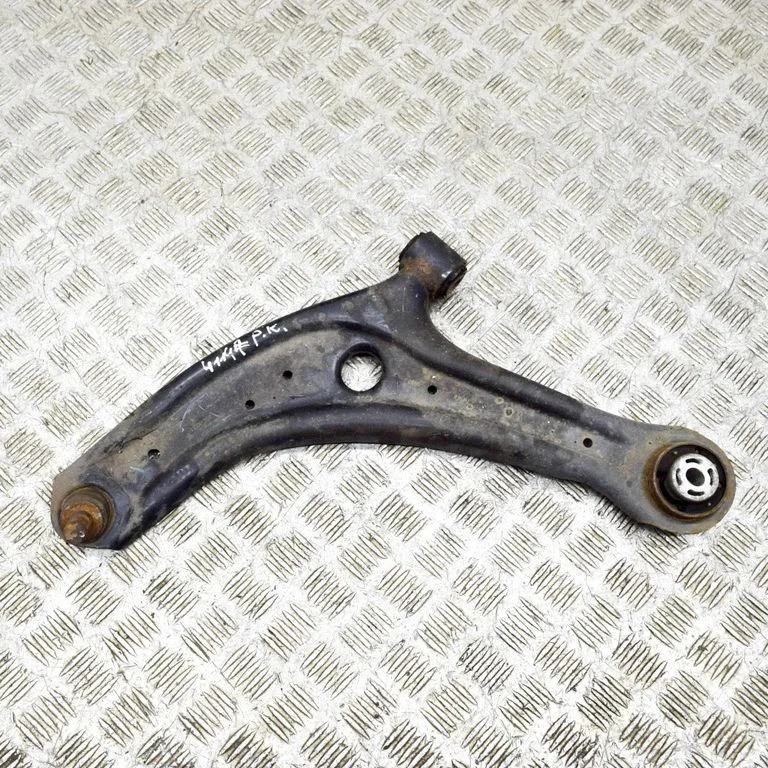 Front lower control arm/wishbone H1BC3051
