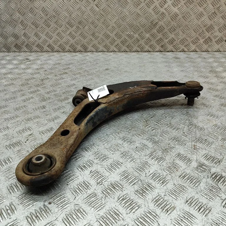 Priekšējā apakšējā svira/svārsts 4013A499