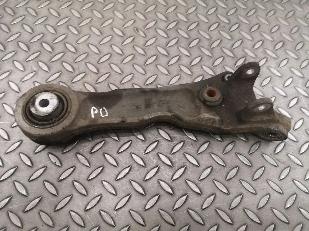 Front lower control arm/wishbone – Jaguar XF X250 (2007-2015)