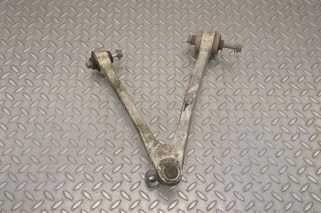 Front lower control arm/wishbone – left