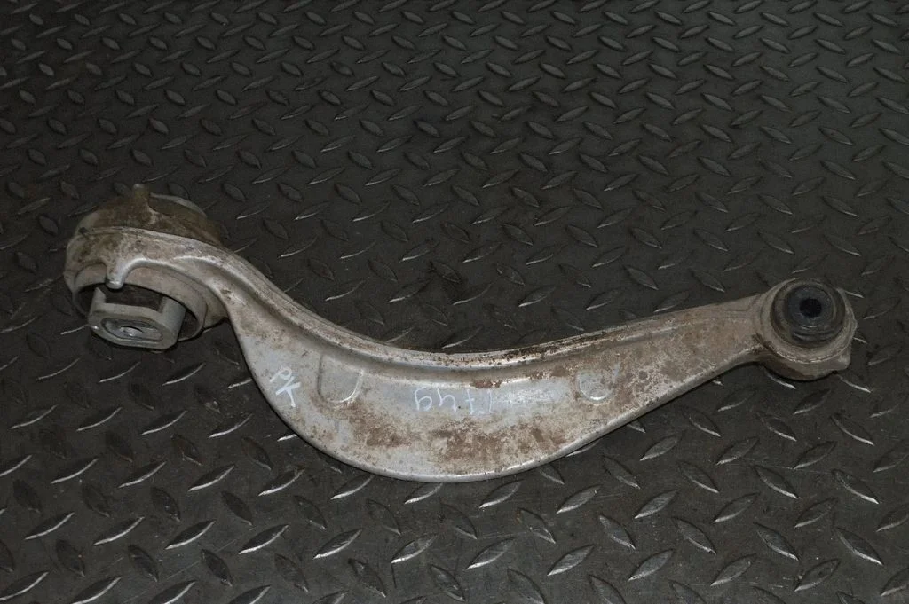 Front lower control arm/wishbone – Land Rover Range Rover Evoque L551 (2018-)
