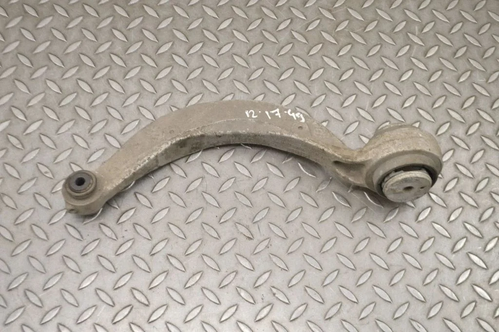 Priekšējā apakšējā svira/svārsts – Jaguar XE (2015-)
