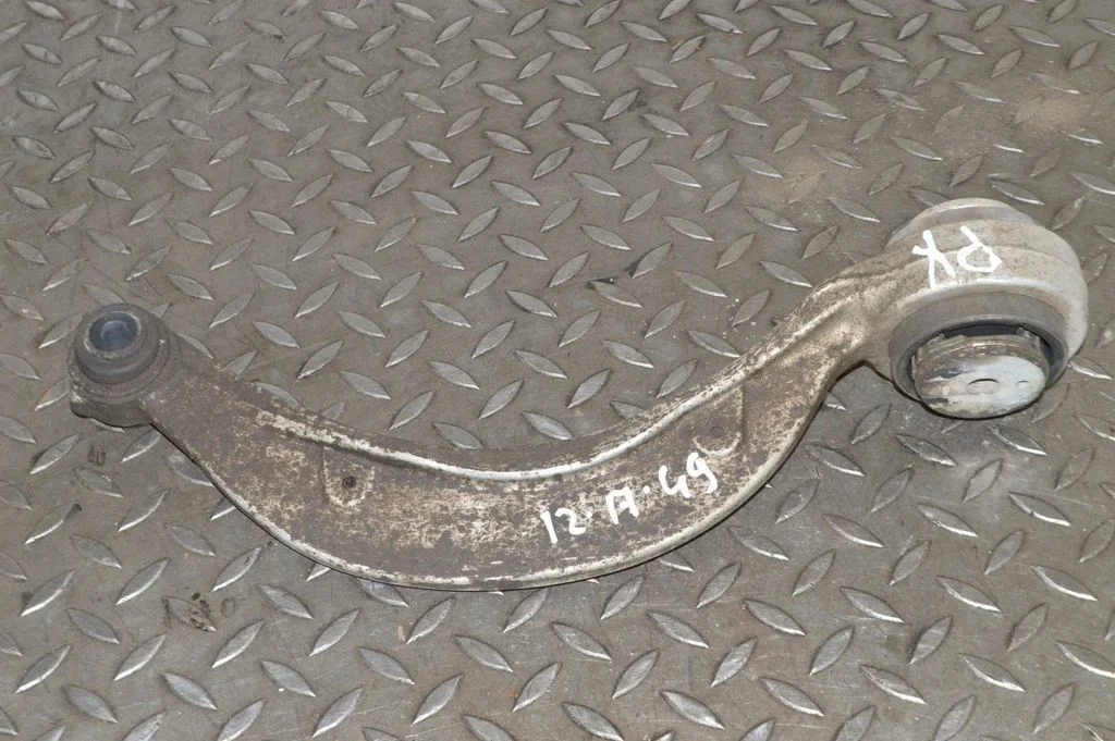 Priekšējā apakšējā svira/svārsts – Jaguar XE (2015-)