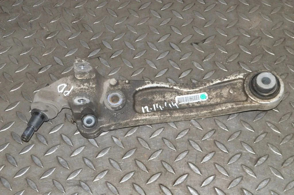Front lower control arm/wishbone – Jaguar XE (2015-)