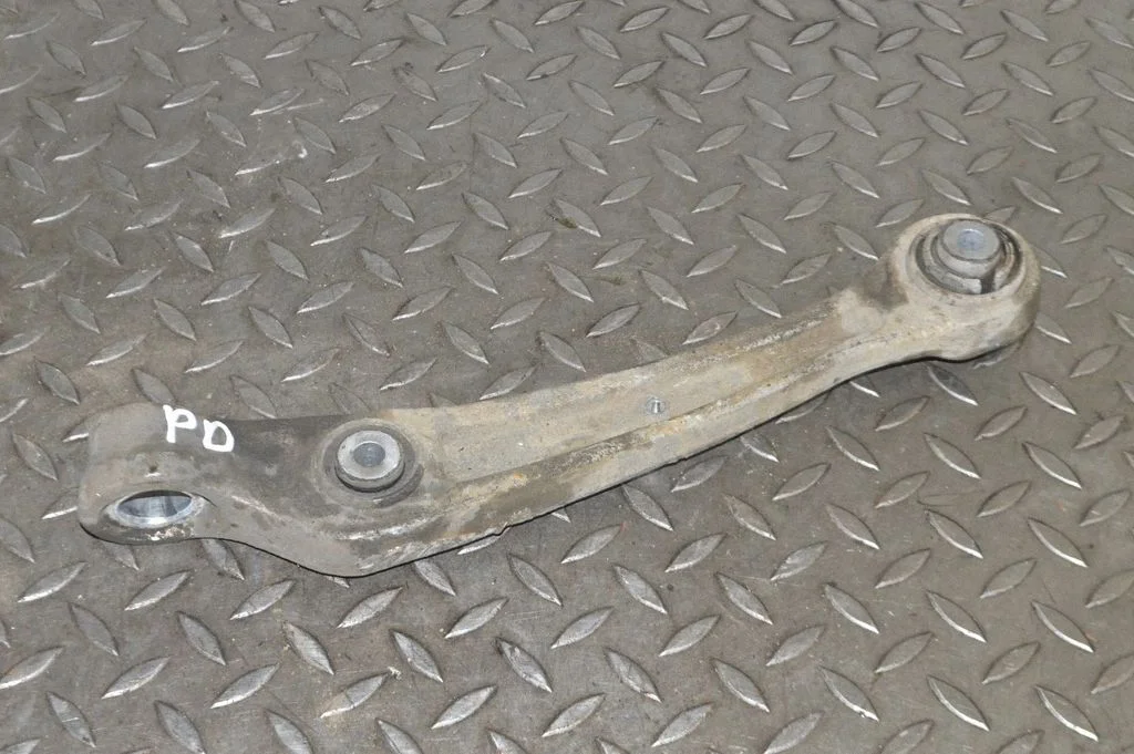 Front lower control arm/wishbone 8K0407156C