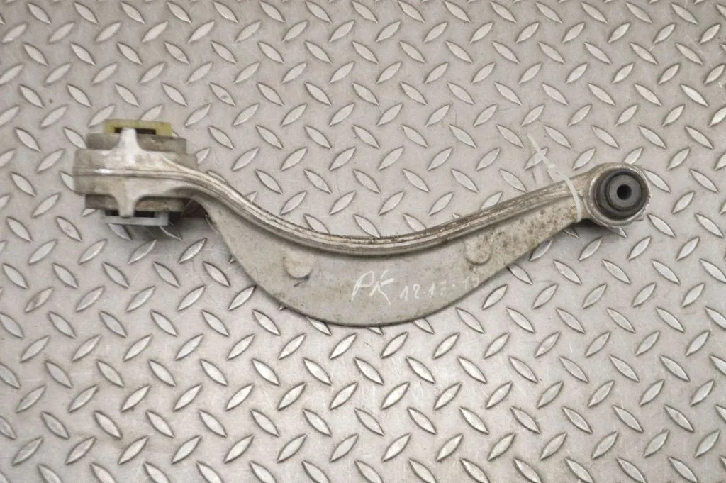 Front lower control arm/wishbone – Land Rover Range Rover Evoque L551 (2018-)