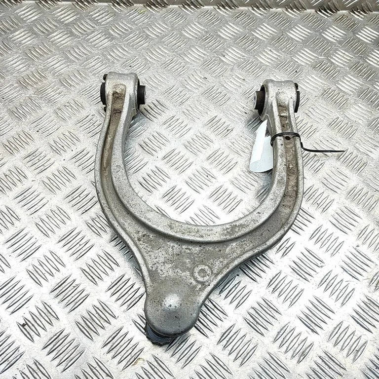 U formas svira A2233302600