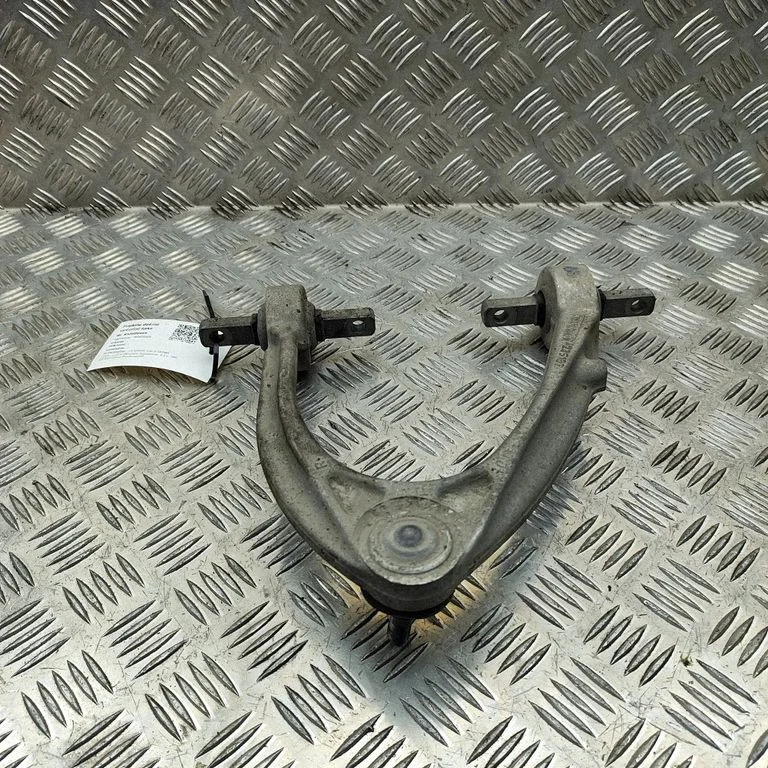 Front upper control arm/wishbone 235137