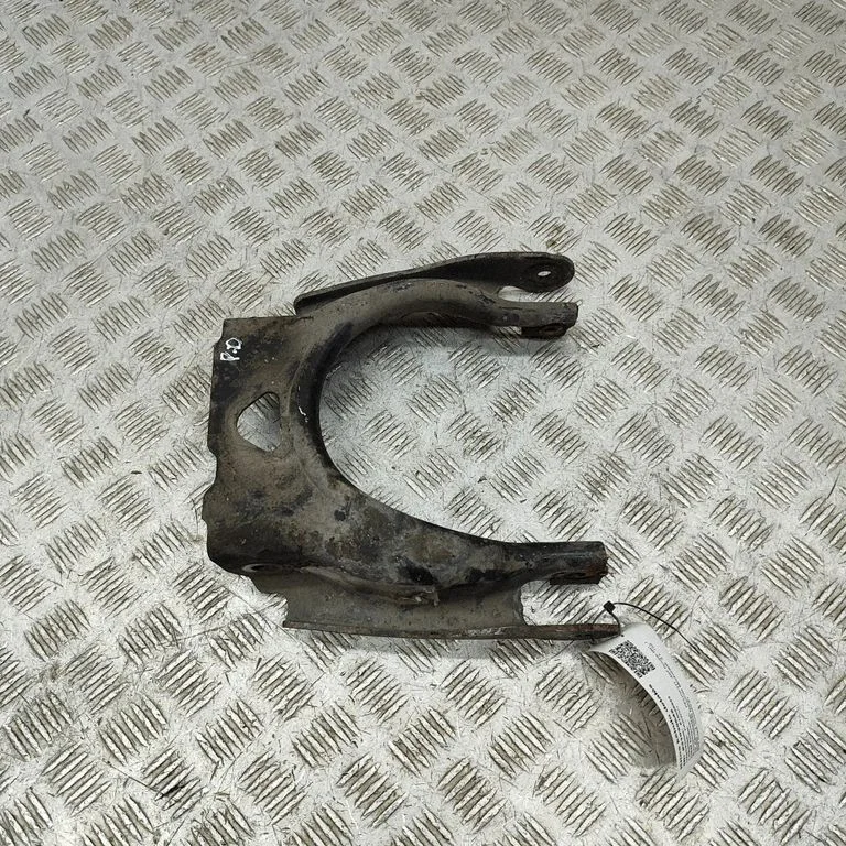 U formas svira 446332E