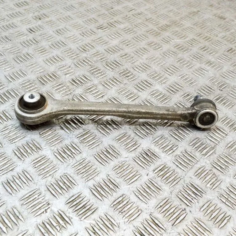 U formas svira 4M0407506C
