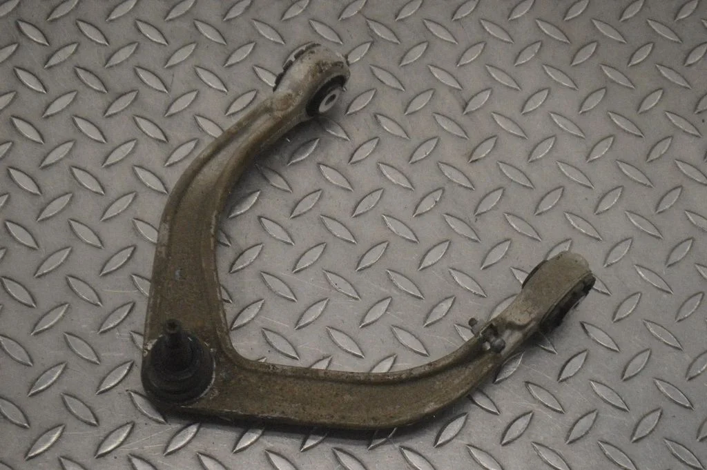 Front upper control arm/wishbone – front right