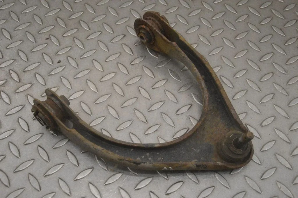 Front upper control arm/wishbone – front right