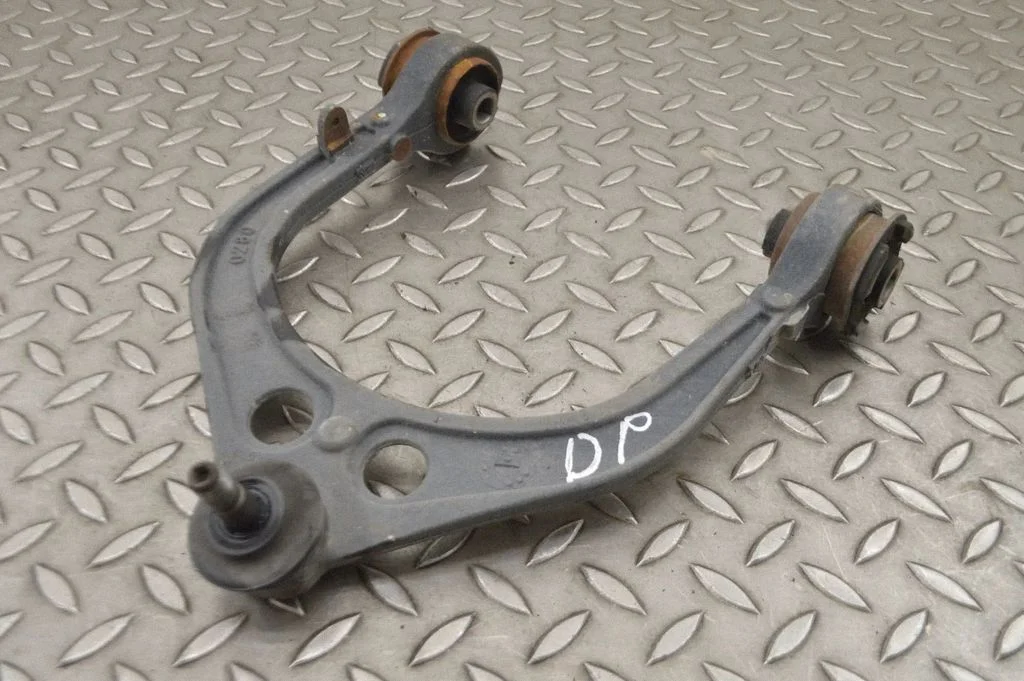 Front upper control arm/wishbone – front right