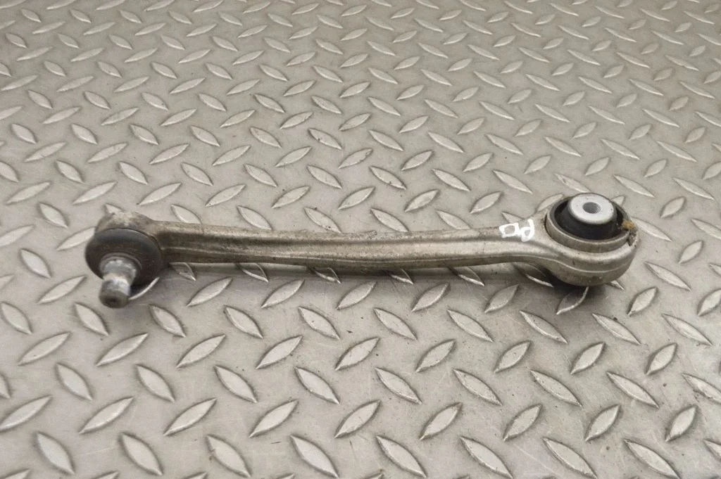 Front upper control arm/wishbone – Audi A4 S4 B9 (2015-2019)