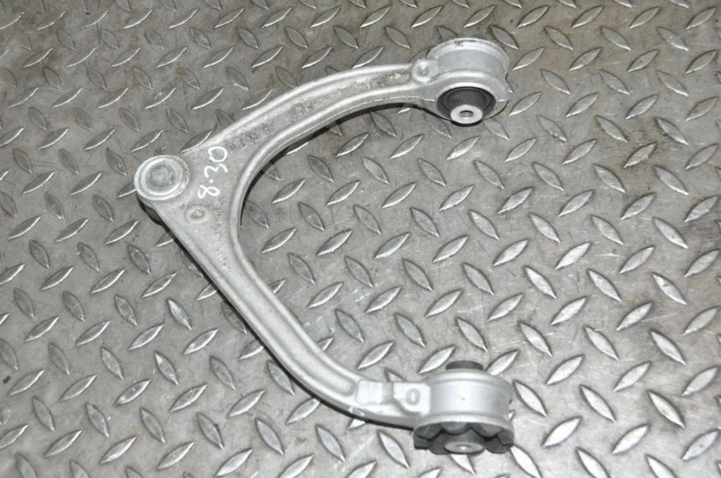 U formas svira HK833084
