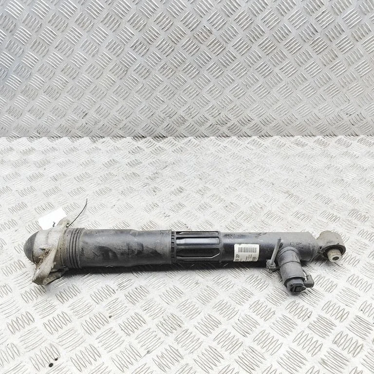 Tagumine amortisaator 1EE512037C