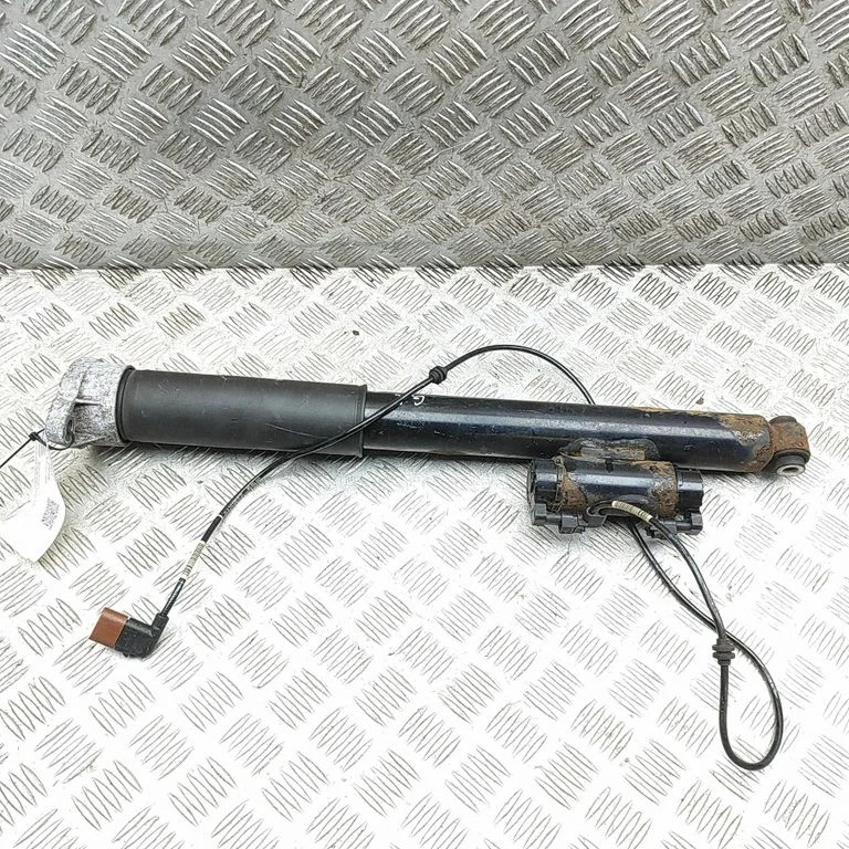 Amortyzator tylny A2133204203