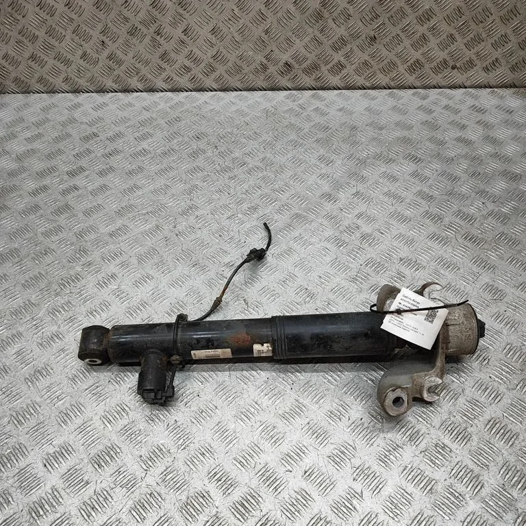 Tagumine amortisaator 32346058
