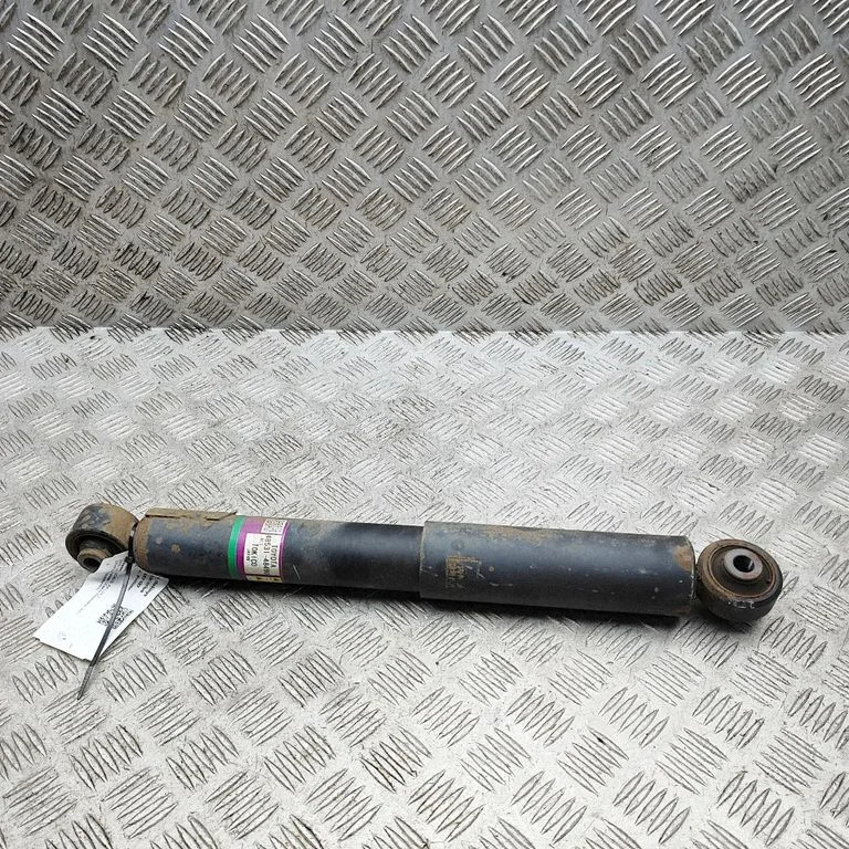 Rear shock absorber/damper – Lexus RX 450H (2016-)