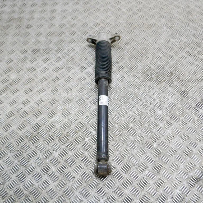 Tagumine amortisaator – Tesla Model S (2012-)